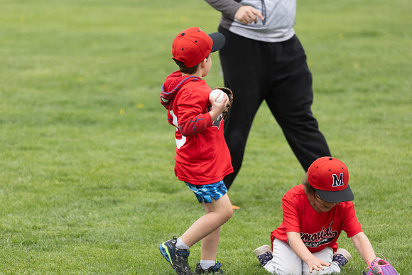 20250427_Dono_1st_Tball_game-17195
