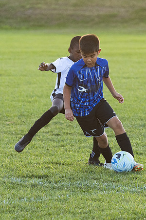 20251020_Julian_Soccer-19255
