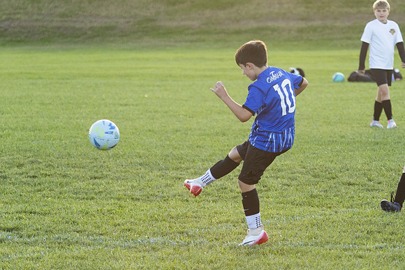 20251020_Julian_Soccer-19261