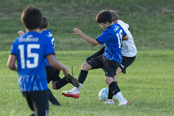20251020_Julian_Soccer-19270
