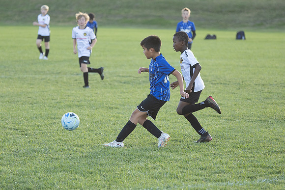 20251020_Julian_Soccer-19258