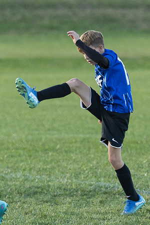 20251020_Julian_Soccer-19273