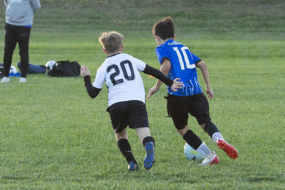20251020_Julian_Soccer-19301