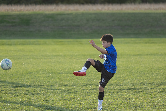 20251020_Julian_Soccer-19372