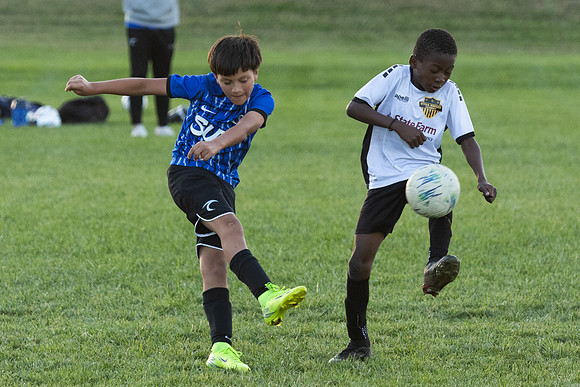 20251020_Julian_Soccer-19441