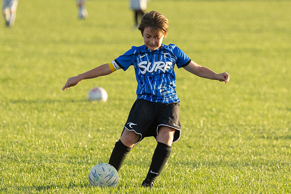 20251020_Julian_Soccer-19508