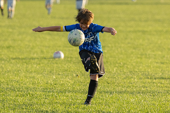 20251020_Julian_Soccer-19509