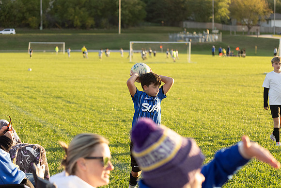 20251020_Julian_Soccer-19516