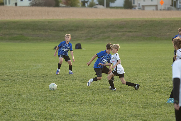 20251020_Julian_Soccer-19572