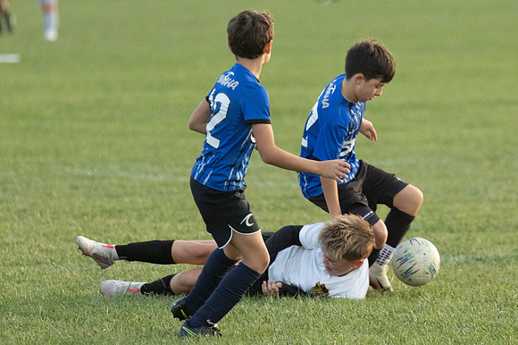 20251020_Julian_Soccer-19574