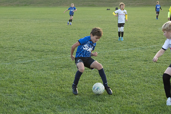 20251020_Julian_Soccer-19581