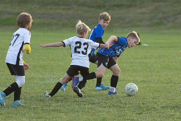 20251020_Julian_Soccer-19593