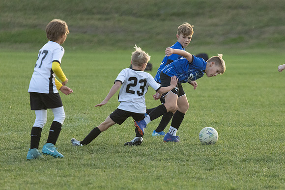 20251020_Julian_Soccer-19594