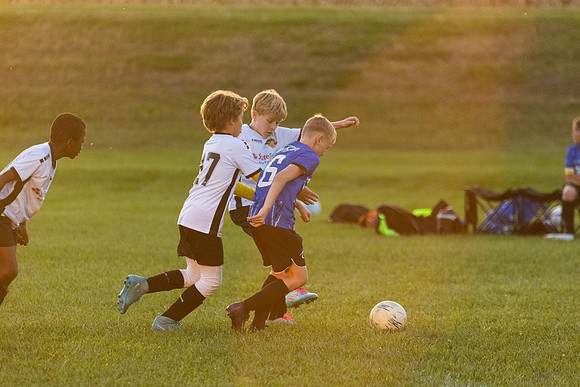 20251020_Julian_Soccer-19624