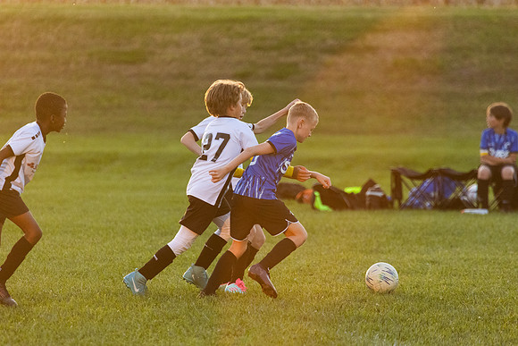 20251020_Julian_Soccer-19625