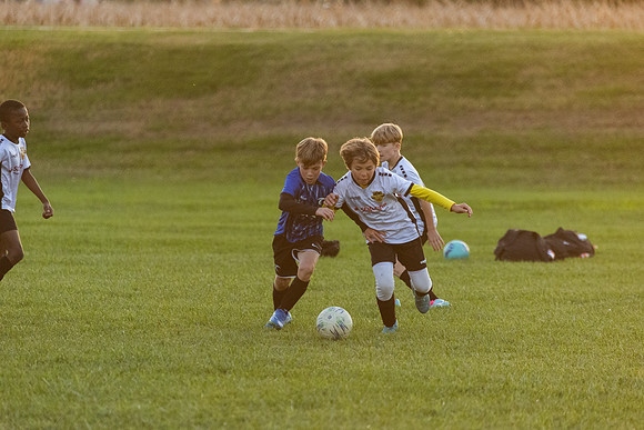 20251020_Julian_Soccer-19635