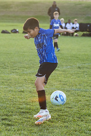 20251020_Julian_Soccer-19199