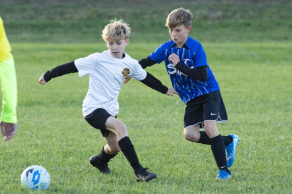 20251020_Julian_Soccer-19204