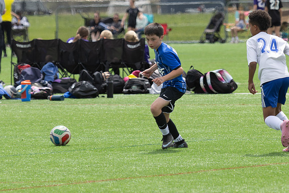 20260425_Julian_Soccer-22536