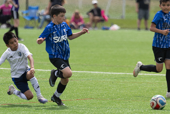 20260425_Julian_Soccer-22546
