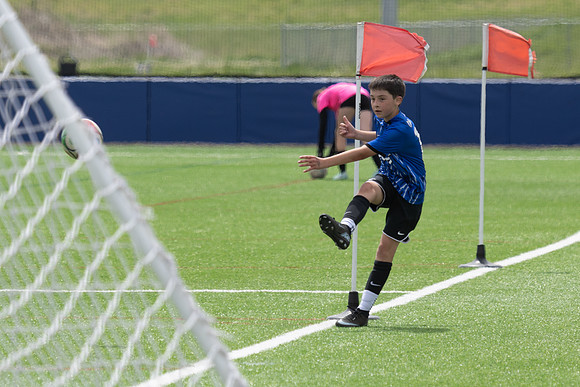 20260425_Julian_Soccer-22553
