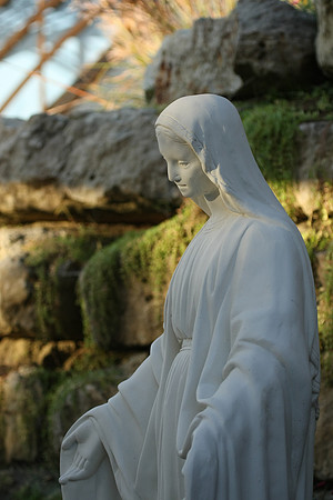Holy_Name_Shrine_003
