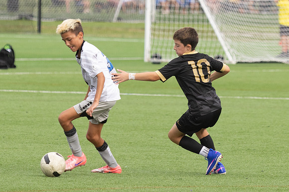 20260906_Julian_Soccer-25102