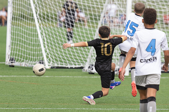 20260906_Julian_Soccer-25129