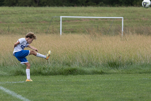 20260913_Julian_Soccerl-25977