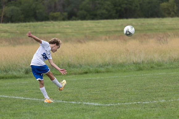 20260913_Julian_Soccerl-25982
