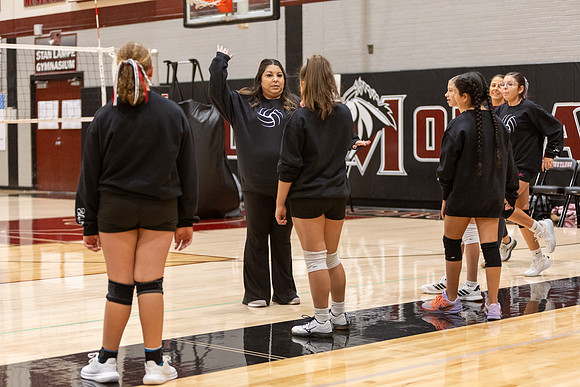 20261025_FtMorgan_Volleyball-26094