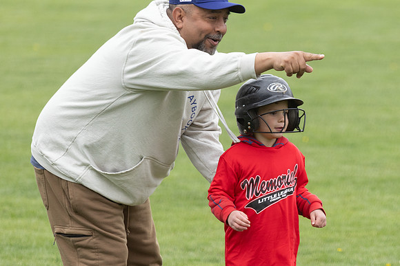 20250427_Dono_1st_Tball_game-17166