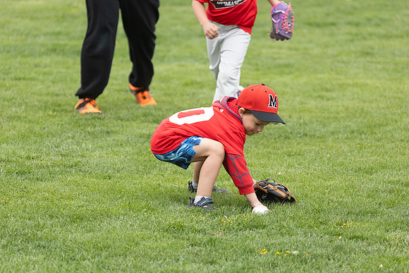 20250427_Dono_1st_Tball_game-17188