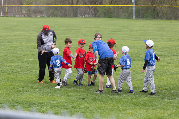 20250427_Dono_1st_Tball_game-17249