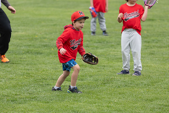 20250427_Dono_1st_Tball_game-17176
