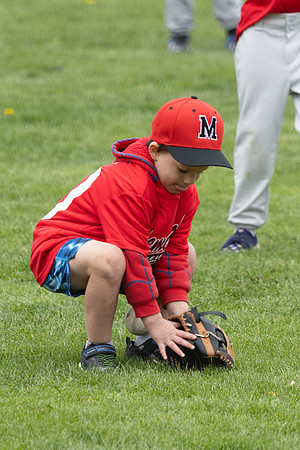 20250427_Dono_1st_Tball_game-17179