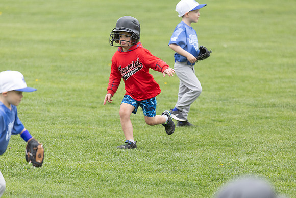 20250427_Dono_1st_Tball_game-17217